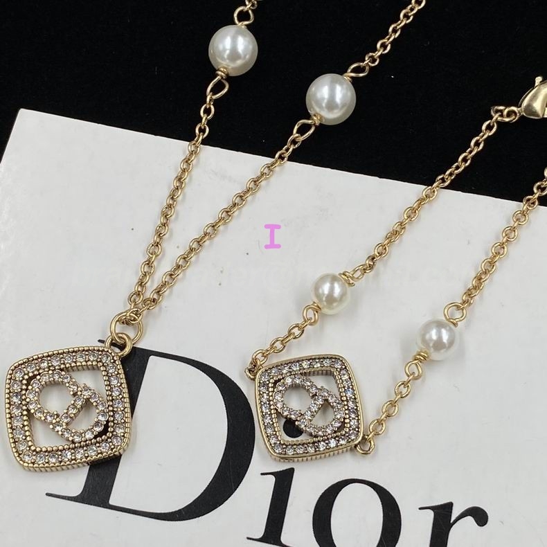 DIOR Sets 64